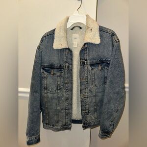 H&M Denim Jacket with Cream Sherpa Lining Size Medium